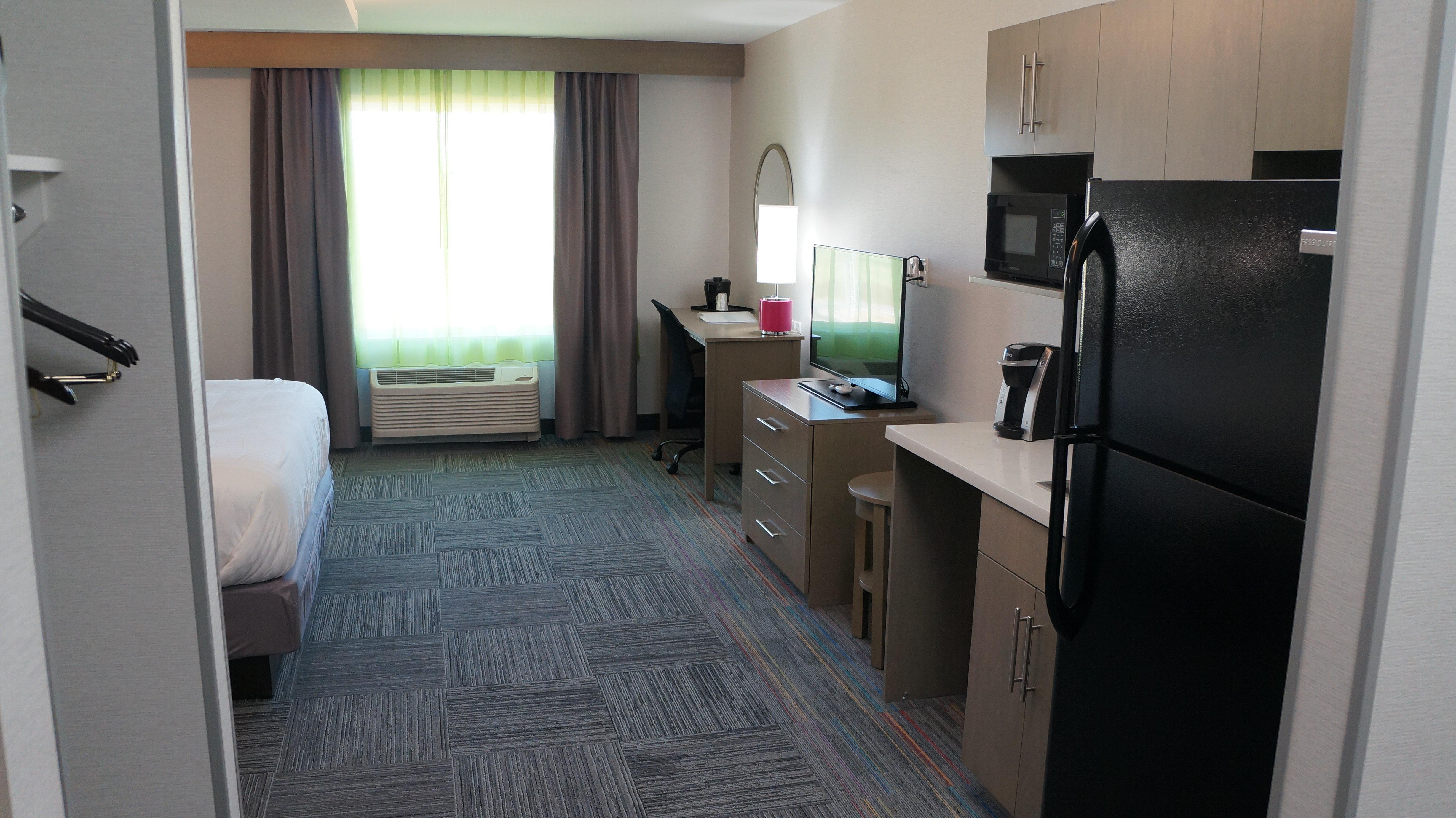 Express & By Ihg 3*