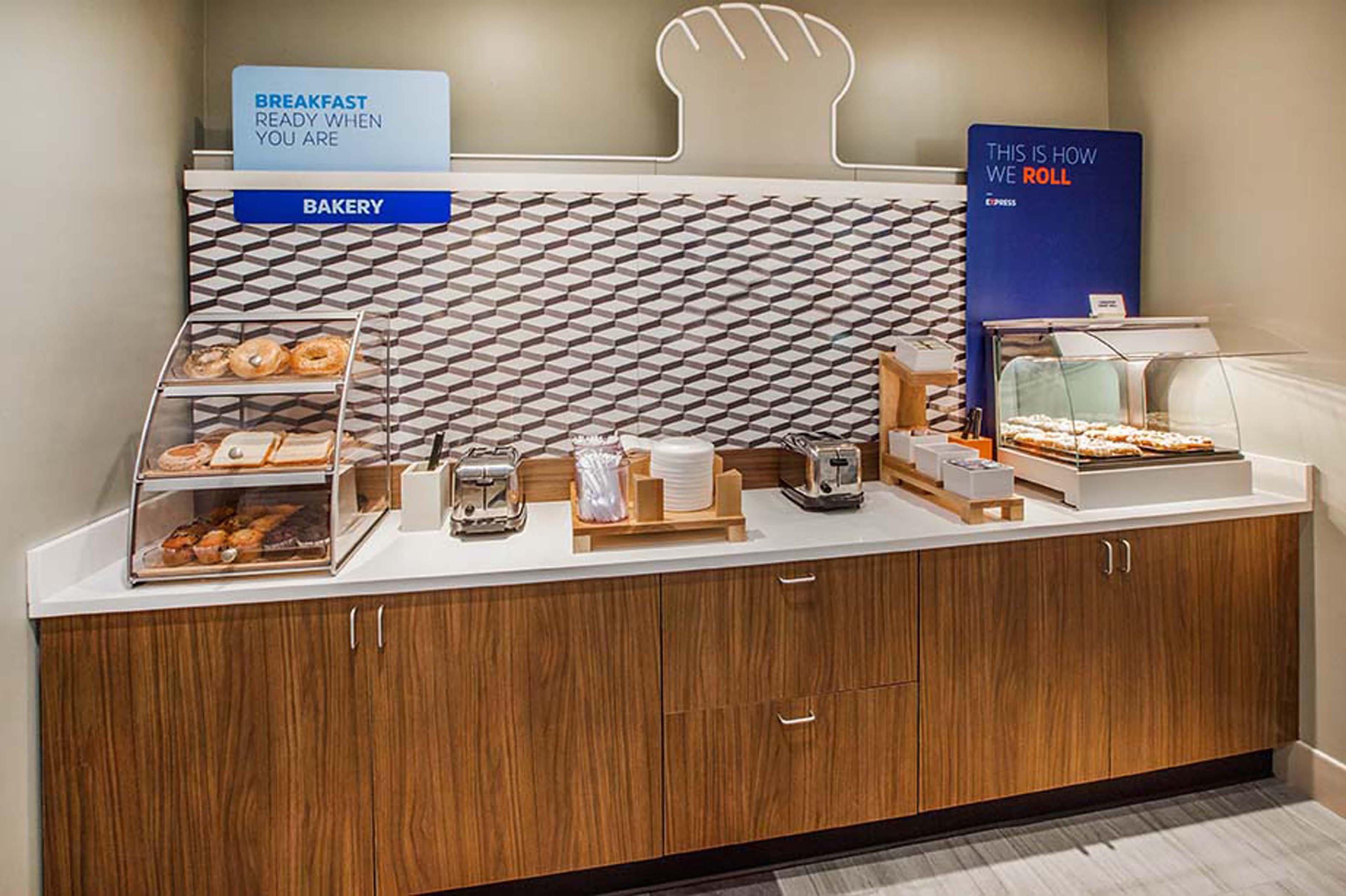 Hotel Express & By Ihg Shippensburg