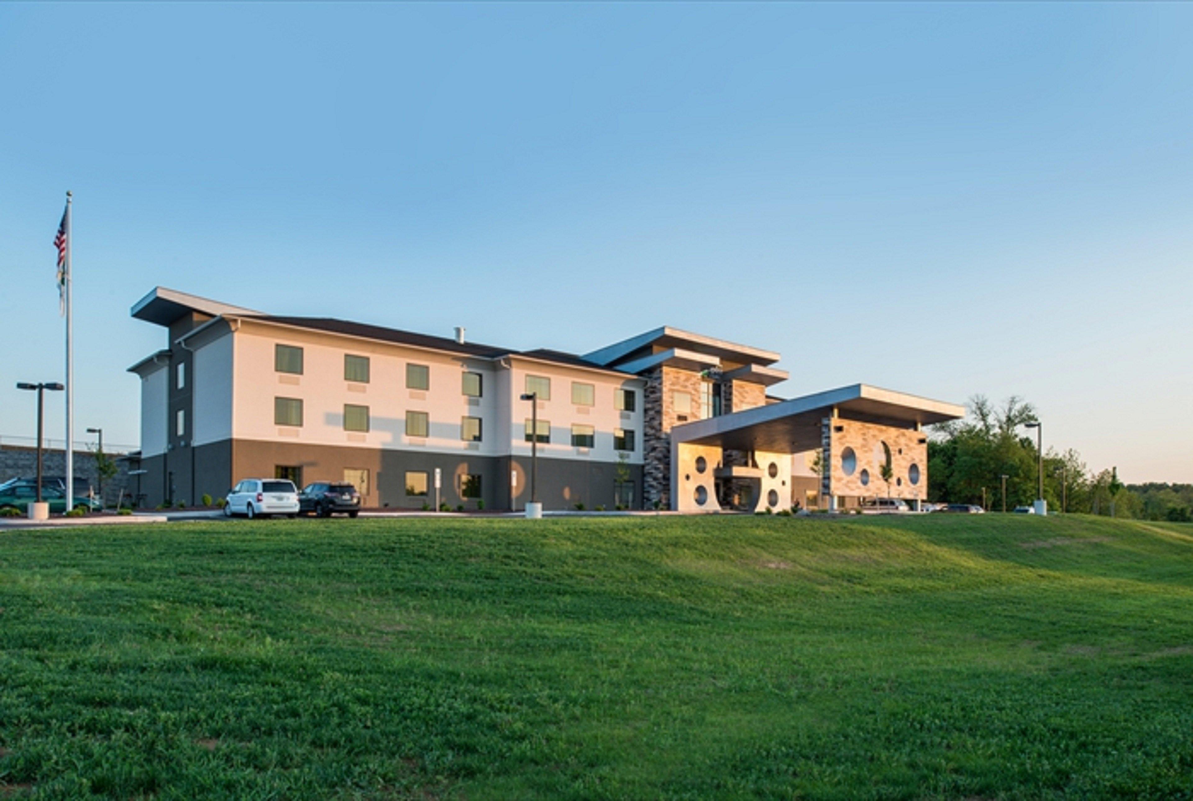 Hotel Express & By Ihg Shippensburg