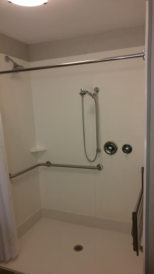 Hotel Express & By Ihg 3*