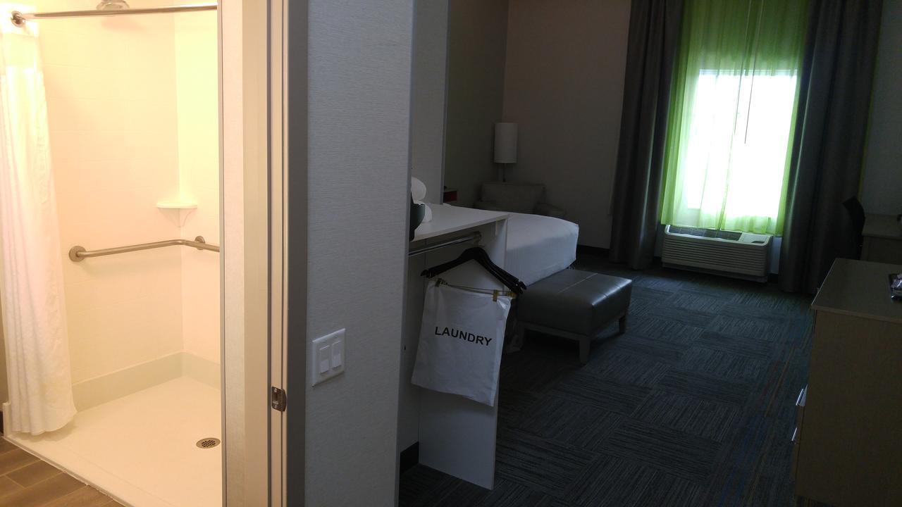 Hotel Express & By Ihg 3*