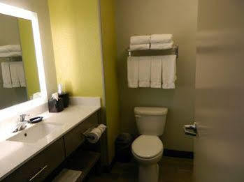 Express & By Ihg Shippensburg