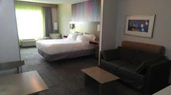 Express & By Ihg Hotel Shippensburg